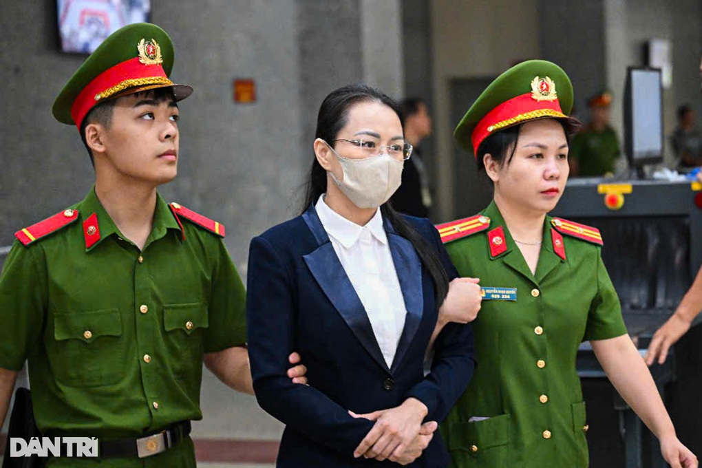 Ông Trịnh Văn Quyết và 2 em gái hầu tòa sau khi khắc phục đủ 2.500 tỷ đồng - 2