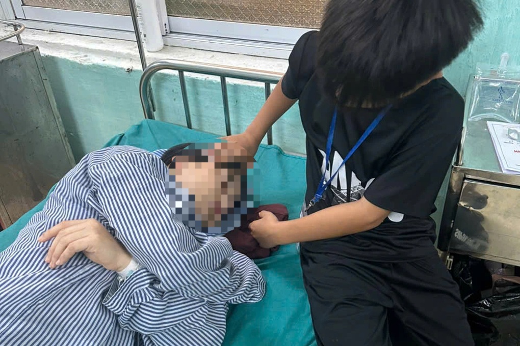 Chồng hành hung vợ ngay trước mặt bố và con đẻ - 1 Chồng hành hung vợ ngay trước mặt bố và con đẻ - 1
