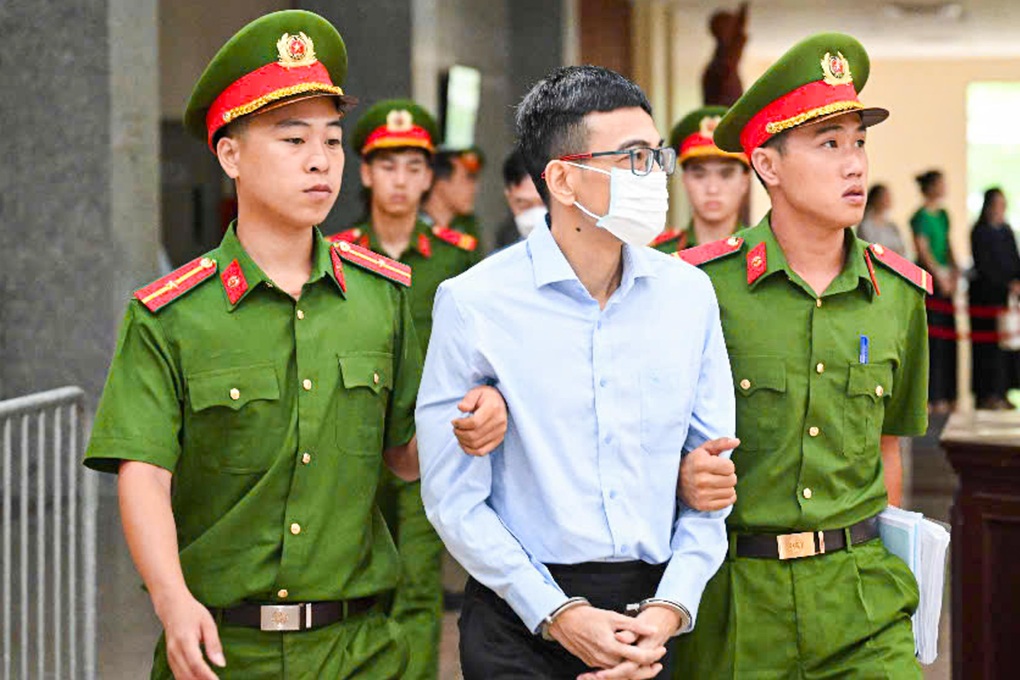 Xử vụ án FLC: Bị cáo tốt nghiệp thạc sĩ Đại học Harvard xin giảm án - 1