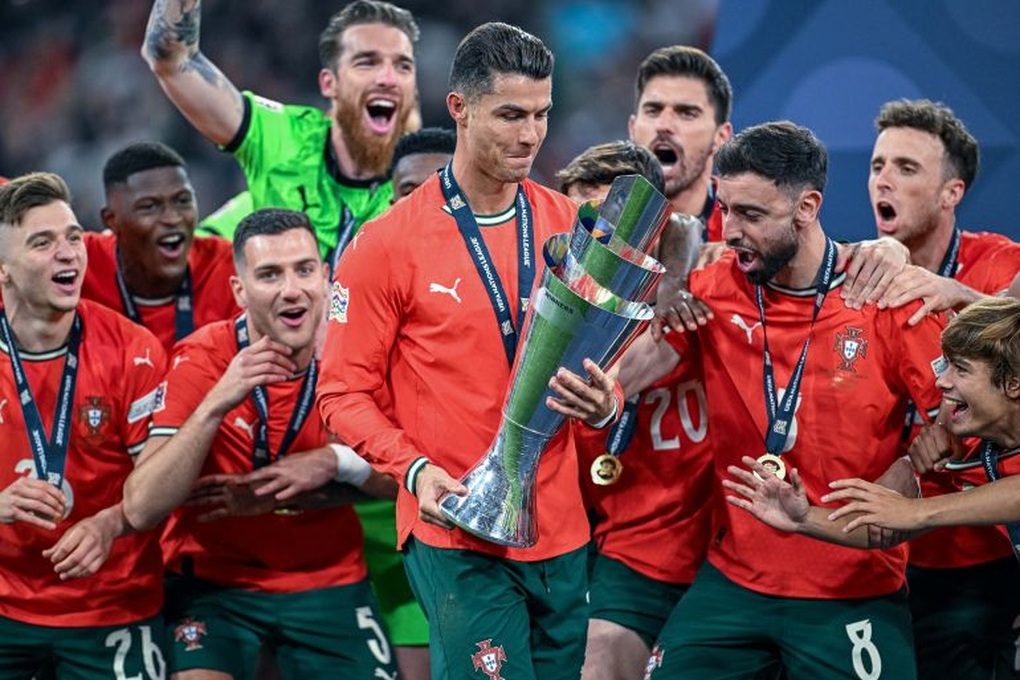 C.Ronaldo nói lời gan ruột sau khi Diogo Jota qua đời - 2 C.Ronaldo nói lời gan ruột sau khi Diogo Jota qua đời - 2