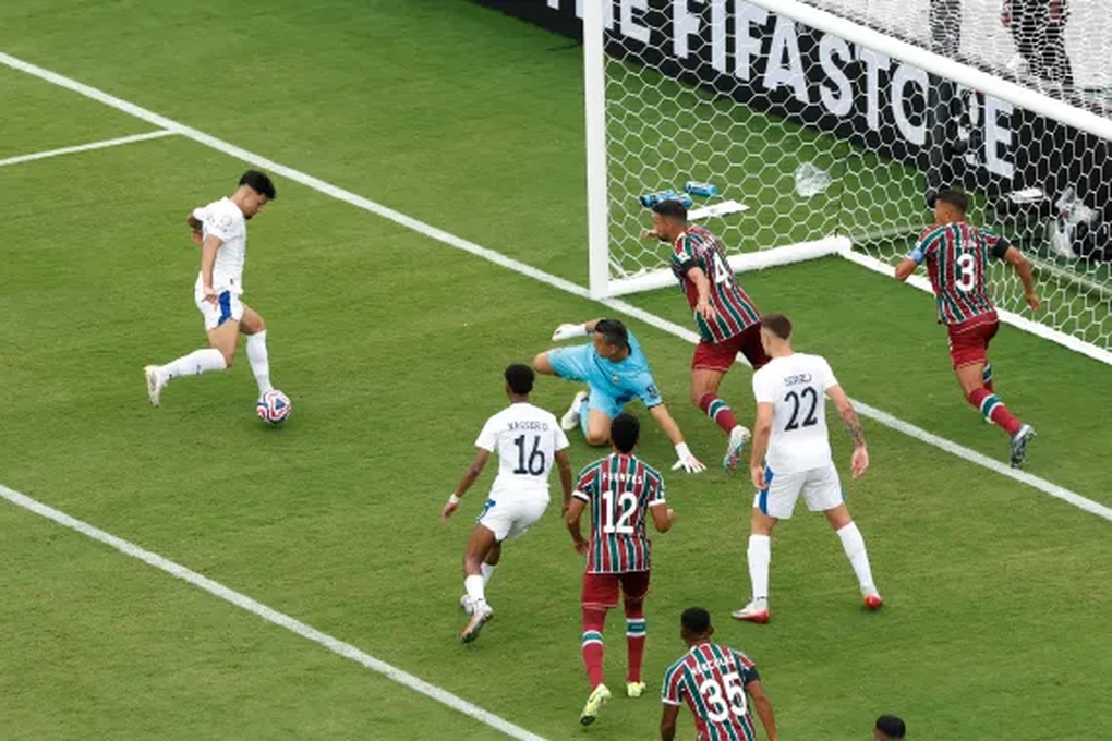 Al Hilal thất bại trước đại diện Brazil ở tứ kết FIFA Club World Cup 2025 - 2 Al Hilal thất bại trước đại diện Brazil ở tứ kết FIFA Club World Cup 2025 - 2