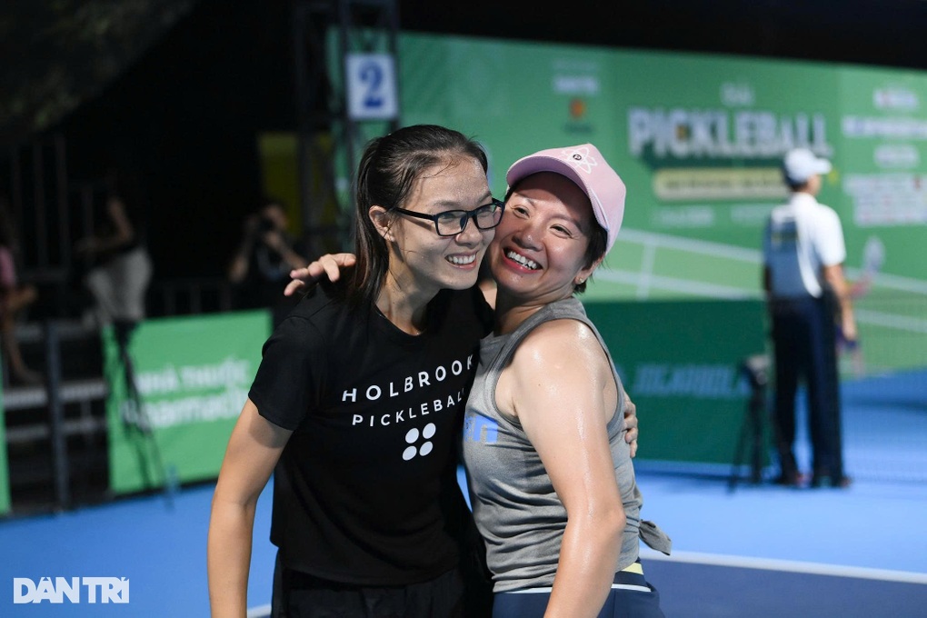 Nhà vô địch Đông Nam Á lên ngôi vương ở giải pickleball Dân trí - 2