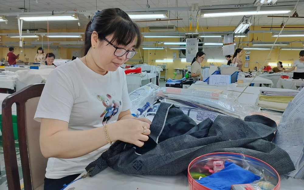 Đến lúc cân nhắc giảm giờ làm - Ảnh 2.