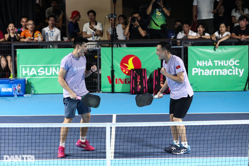 Hai VĐV vượt 300km từ Lào Cai xuống Hà Nội vô địch giải pickleball Dân trí - 3