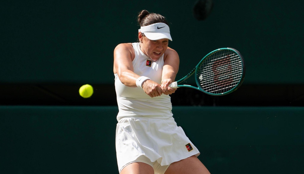 Swiatek thắng tuyệt đối trong trận chung kết Wimbledon - 2 Swiatek thắng tuyệt đối trong trận chung kết Wimbledon - 2