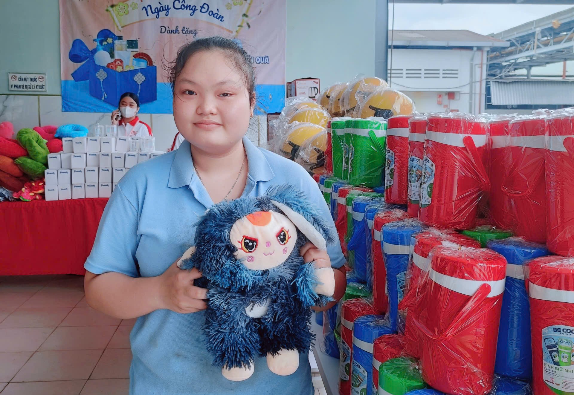 Hàng ngàn công nhân được thưởng thức bữa ăn giữa ca giá trị cao- Ảnh 3. Hàng ngàn công nhân được thưởng thức bữa ăn giữa ca giá trị cao- Ảnh 3.