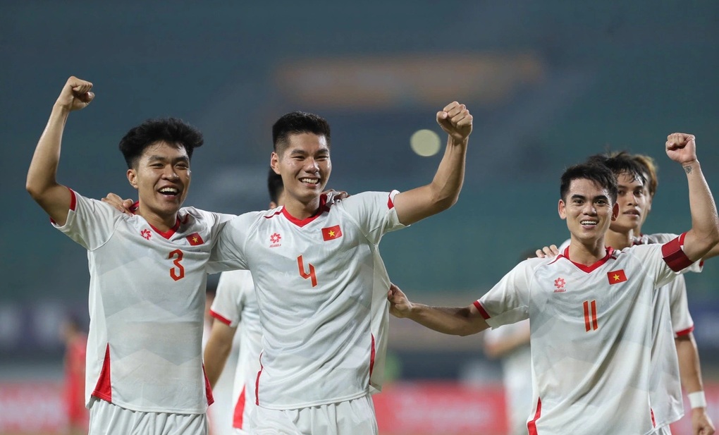 AFF vinh danh Văn Khang, Hiểu Minh sau chiến thắng đậm của U23 Việt Nam - 1 AFF vinh danh Văn Khang, Hiểu Minh sau chiến thắng đậm của U23 Việt Nam - 1