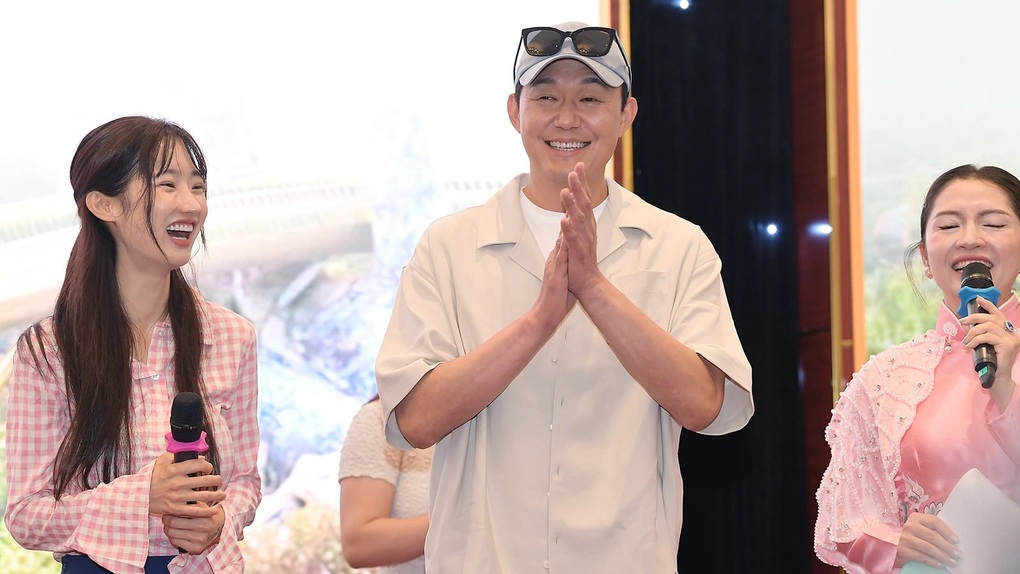 Tài tử Park Sung Woong cùng dàn sao Hàn đình đám dự khai mạc DANAFF III - 1 Tài tử Park Sung Woong cùng dàn sao Hàn đình đám dự khai mạc DANAFF III - 1