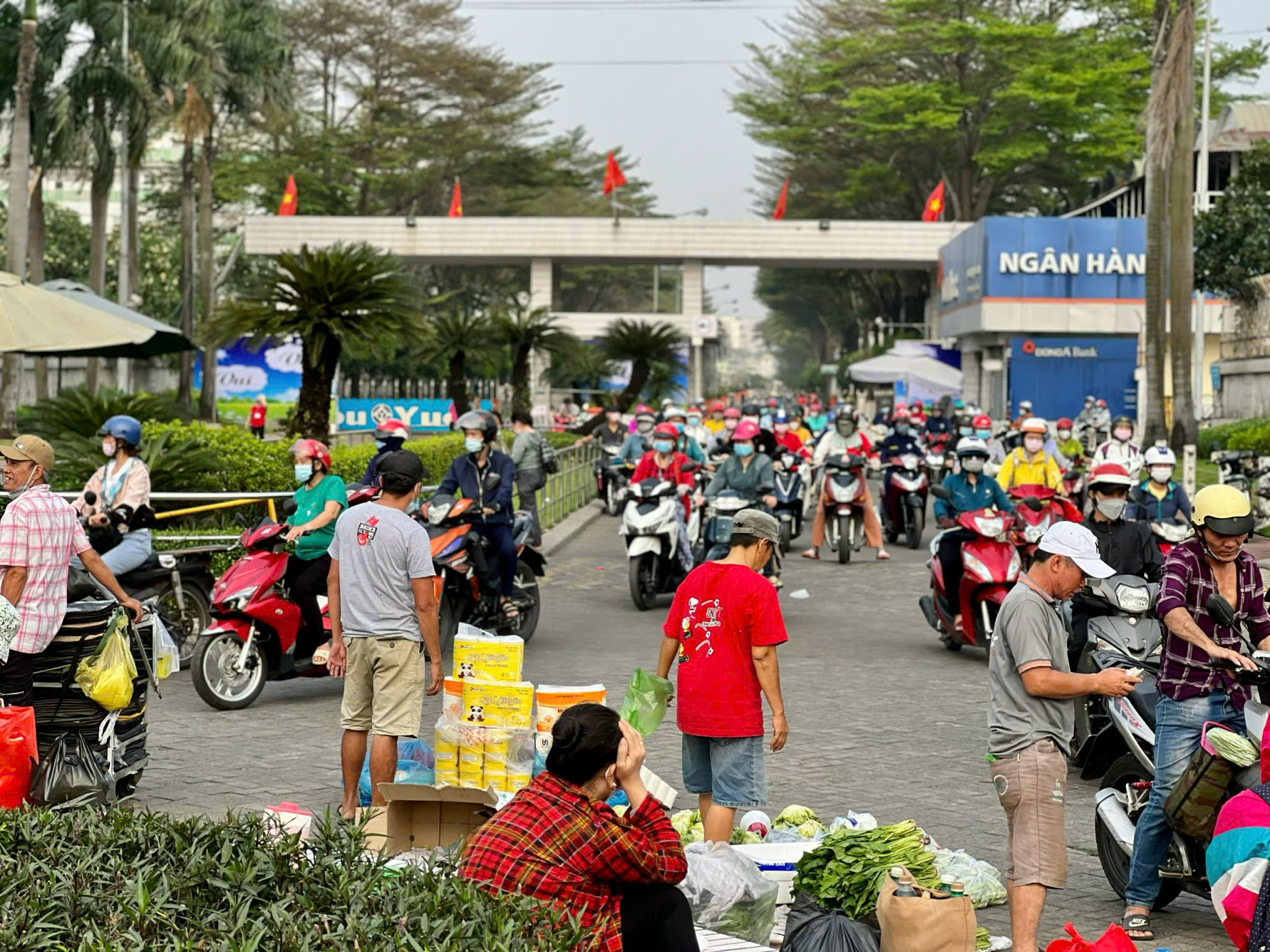 Tăng lương tối thiểu 7,2%, người lao động mong thêm điều này- Ảnh 1. Tăng lương tối thiểu 7,2%, người lao động mong thêm điều này- Ảnh 1.