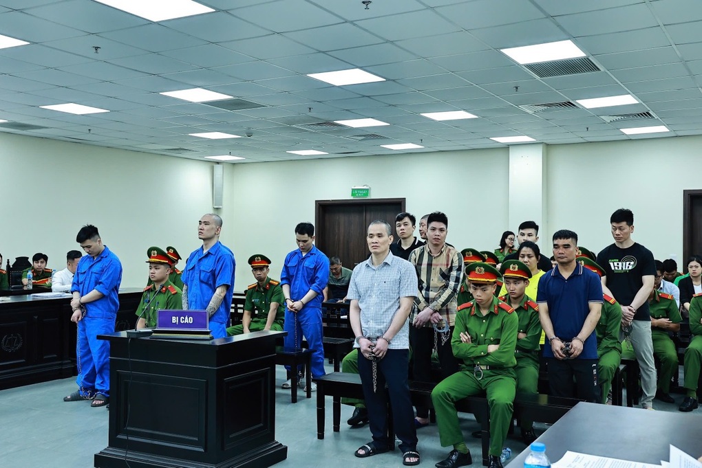Vụ 2 cựu công an lái ô tô biển xanh chở ma túy: 11 án tử hình - 1 Vụ 2 cựu công an lái ô tô biển xanh chở ma túy: 11 án tử hình - 1