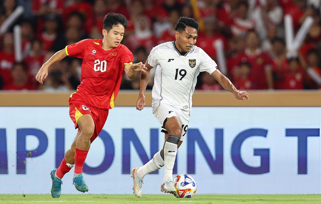 HLV Kim Sang Sik: Tôi có ý đồ riêng khi vái lạy trọng tài - 7