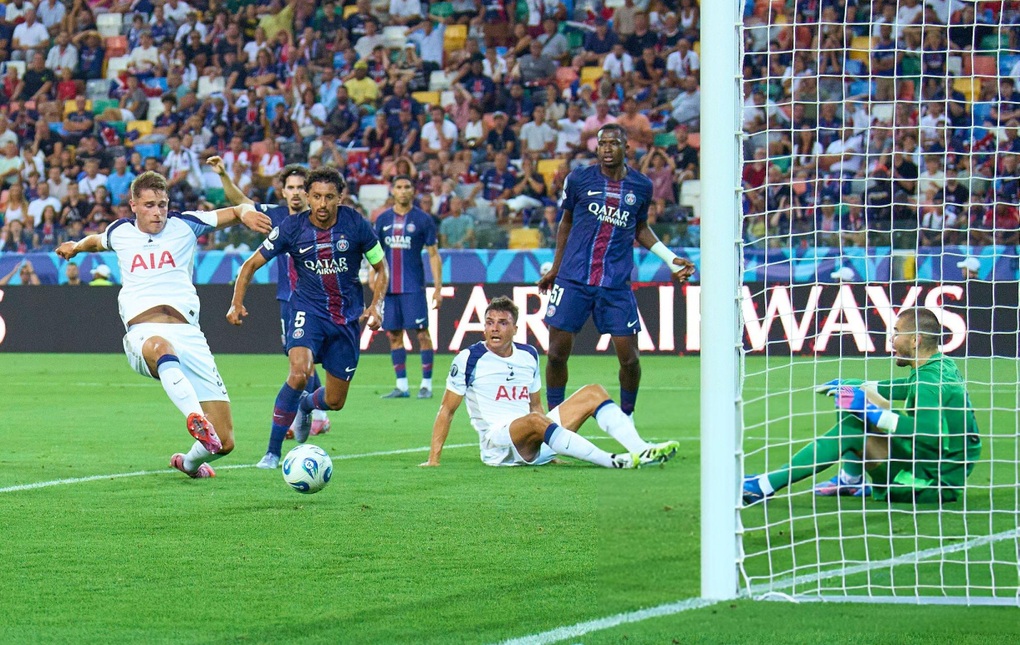 HLV Enrique: PSG không xứng đáng giành Siêu cúp châu Âu - 1