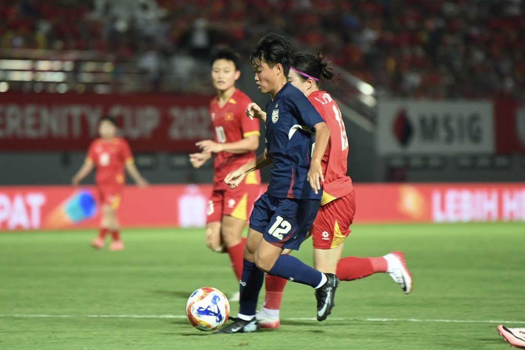 HLV Thái Lan: “Đội tuyển nữ Việt Nam rất mạnh, tôi không hề giấu bài” - 2
