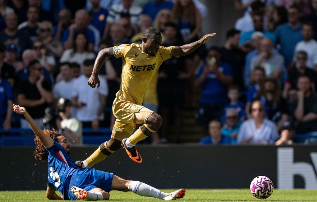 Chelsea may mắn thoát thua Crystal Palace nhờ VAR - 2 Chelsea may mắn thoát thua Crystal Palace nhờ VAR - 2