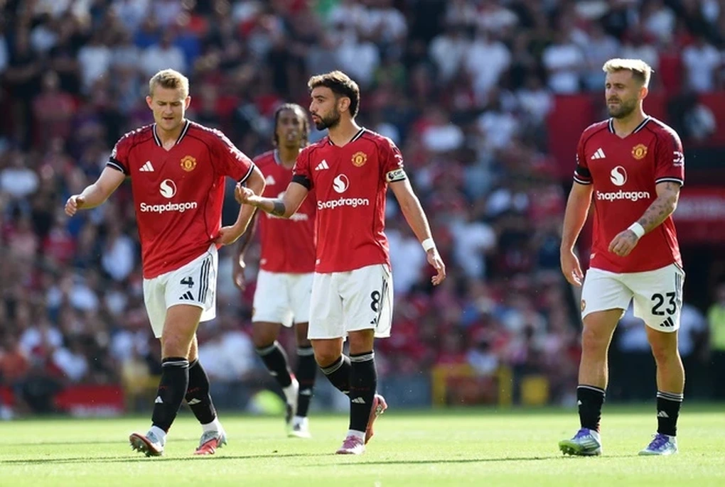 Lập kỷ lục tệ hại khi Man Utd thua, HLV Ruben Amorim tuyên bố bất ngờ - 2 Lập kỷ lục tệ hại khi Man Utd thua, HLV Ruben Amorim tuyên bố bất ngờ - 2