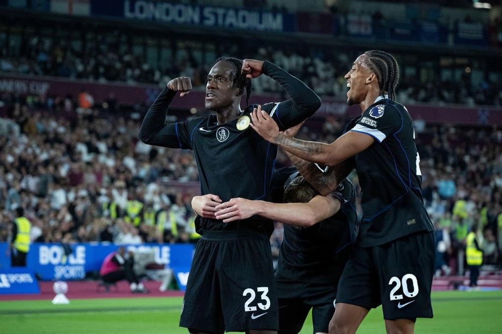Chelsea thắng tưng bừng 5 sao trên sân West Ham - 2 Chelsea thắng tưng bừng 5 sao trên sân West Ham - 2