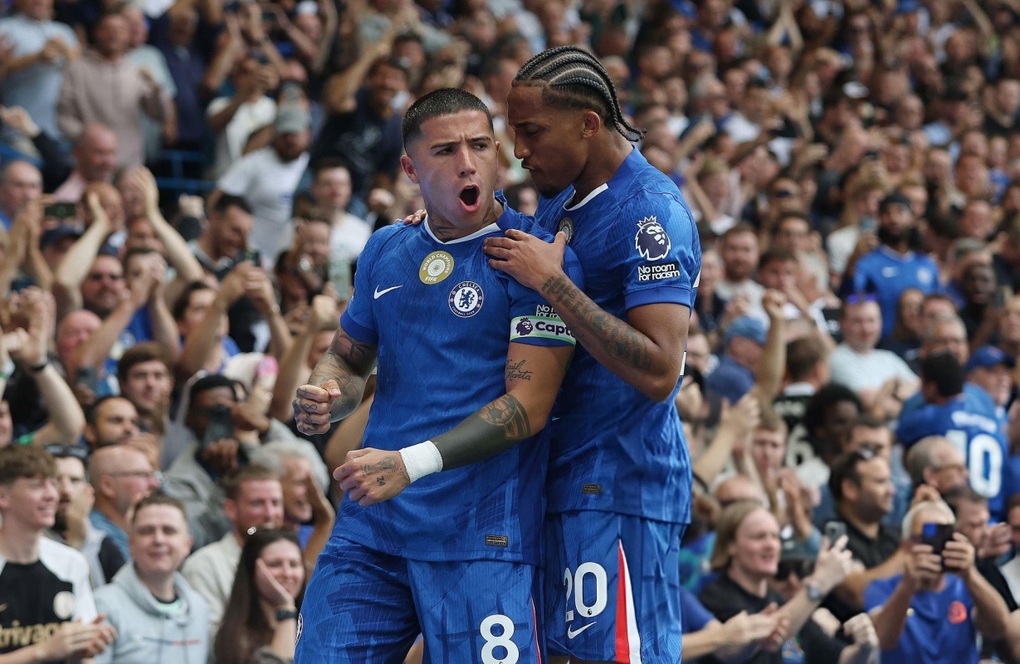 Chelsea vươn lên dẫn đầu bảng xếp hạng Ngoại hạng Anh - 2