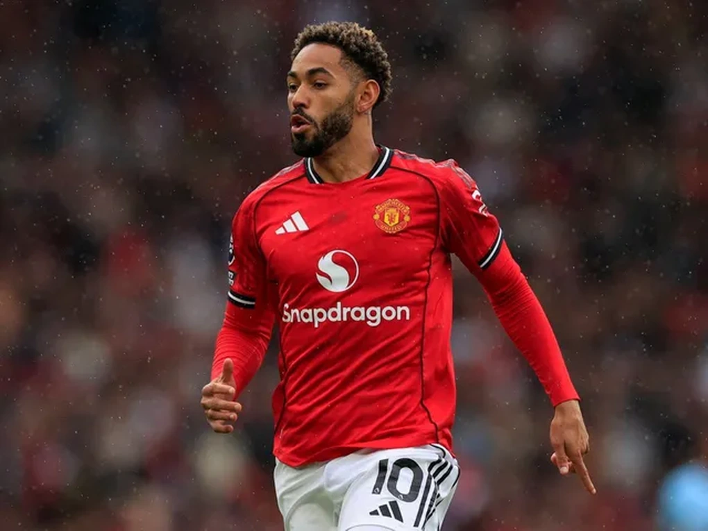 Man Utd trả giá cực đắt sau chiến thắng đầu tiên ở mùa giải - 2 Man Utd trả giá cực đắt sau chiến thắng đầu tiên ở mùa giải - 2