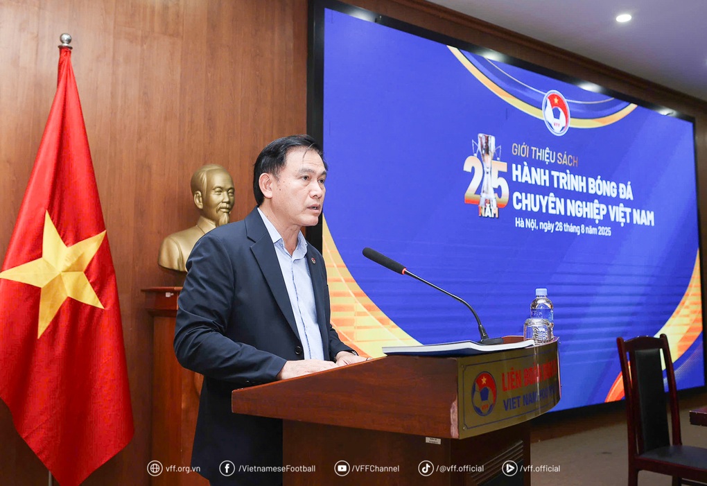 25 năm hành trình bóng đá chuyên nghiệp Việt Nam - 1 25 năm hành trình bóng đá chuyên nghiệp Việt Nam - 1