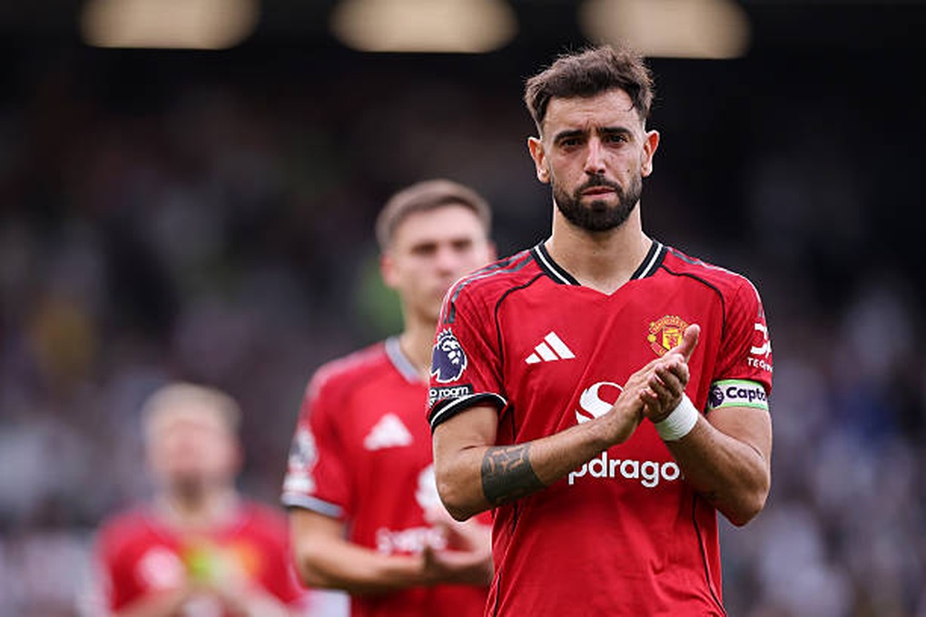 Báo Anh tiết lộ tương lai của Bruno Fernandes tại Man Utd - 1 Báo Anh tiết lộ tương lai của Bruno Fernandes tại Man Utd - 1