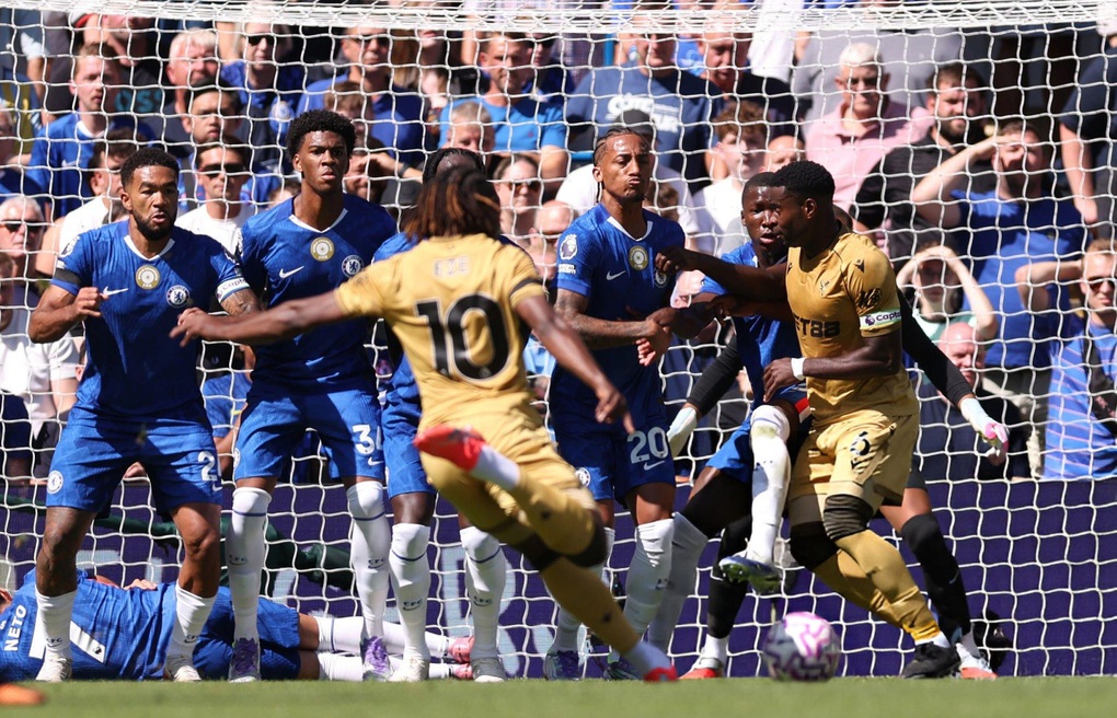 Chelsea may mắn thoát thua Crystal Palace nhờ VAR - 1 Chelsea may mắn thoát thua Crystal Palace nhờ VAR - 1