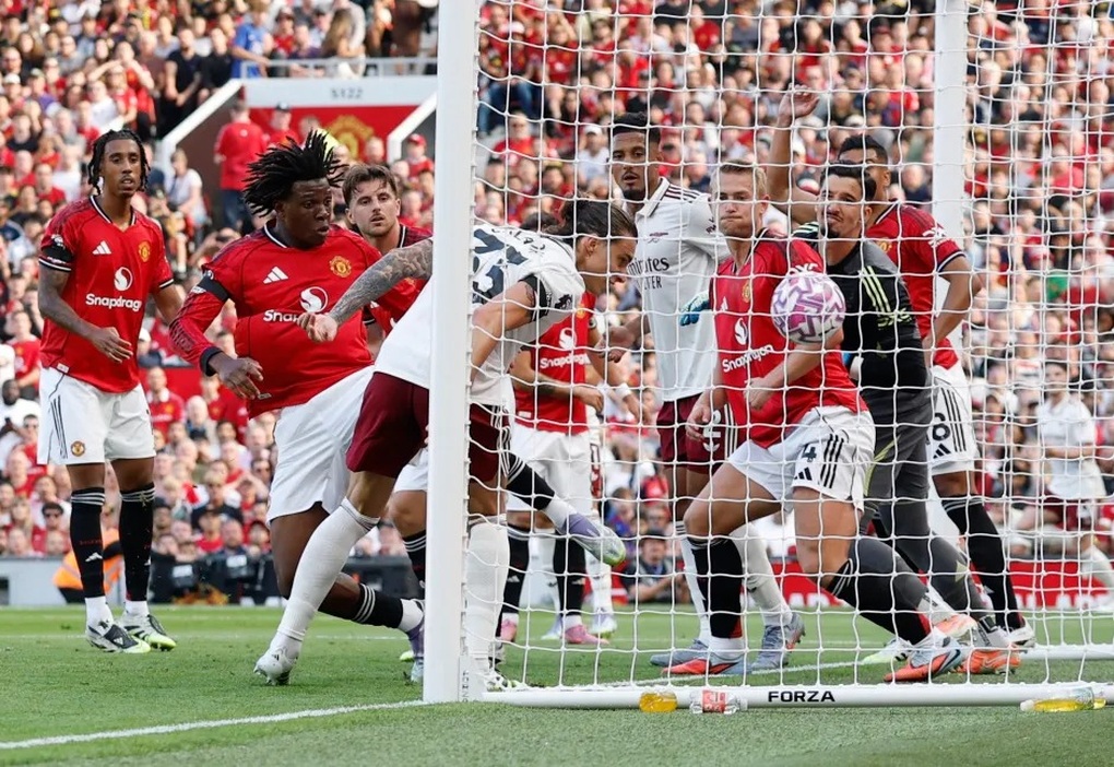 Phản ứng của HLV Ruben Amorim khi Man Utd thất bại trước Arsenal - 1 Phản ứng của HLV Ruben Amorim khi Man Utd thất bại trước Arsenal - 1