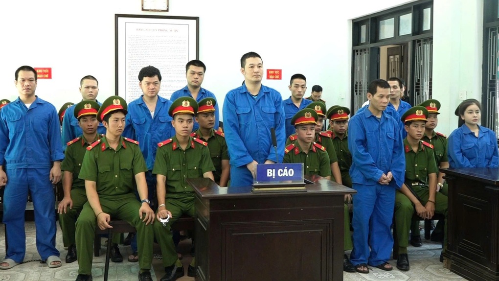Vận chuyển, mua bán gần 30kg ma túy, ông trùm 9X và đàn em nhận án tử - 1