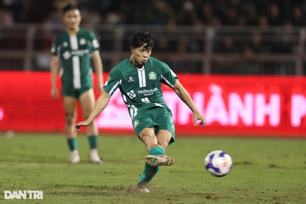 Vì sao đội bóng của Công Phượng từ chối lên V-League? - 1