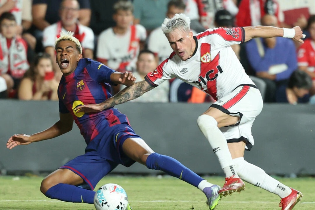 Lamine Yamal ghi bàn trong ngày Barcelona hòa thất vọng - 2 Lamine Yamal ghi bàn trong ngày Barcelona hòa thất vọng - 2