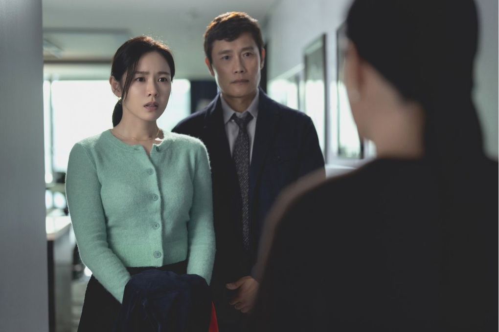 Giữa ồn ào thái độ “khó gần”, tài khoản mạng xã hội của Son Ye Jin biến mất - 5 Giữa ồn ào thái độ “khó gần”, tài khoản mạng xã hội của Son Ye Jin biến mất - 5