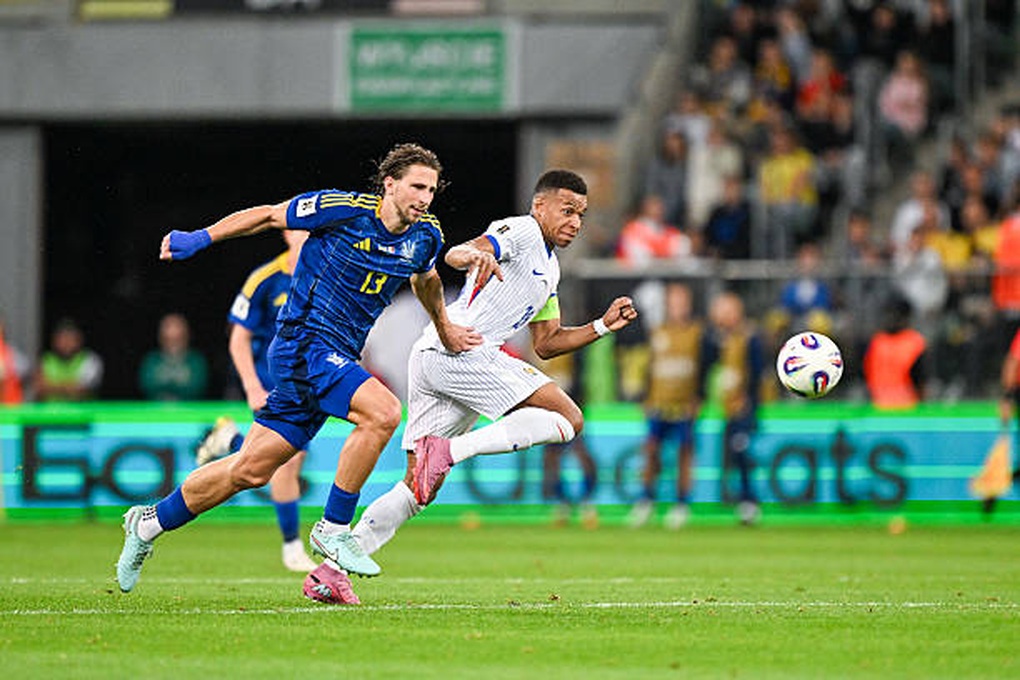 Mbappe giúp Pháp hạ Ukraine, Italy thắng đậm ở vòng loại World Cup 2026 - 3