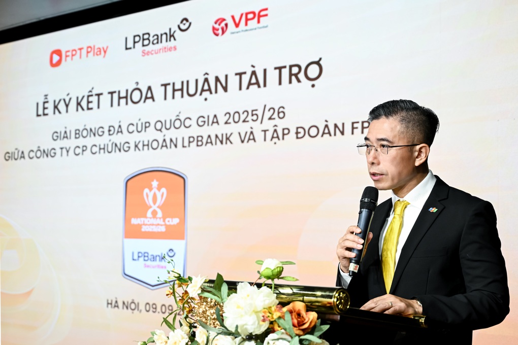FPT và Chứng khoán LPBank ký thỏa thuận tài trợ Cúp Quốc gia 2025/26 - 5 FPT và Chứng khoán LPBank ký thỏa thuận tài trợ Cúp Quốc gia 2025/26 - 5