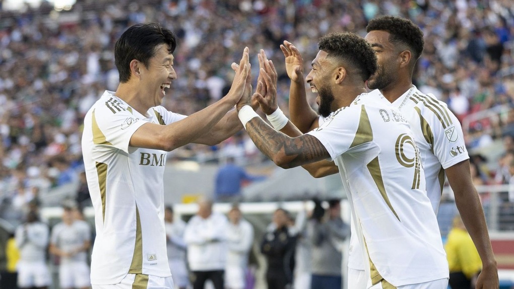 Son Heung Min rực sáng, tạo nên cơn sốt đỉnh điểm - 2