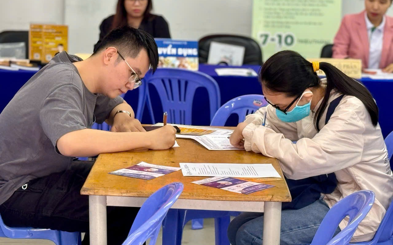 Điều kiện để lao động làm việc theo hợp đồng dưới 12 tháng được hưởng trợ cấp thất nghiệp- Ảnh 2.