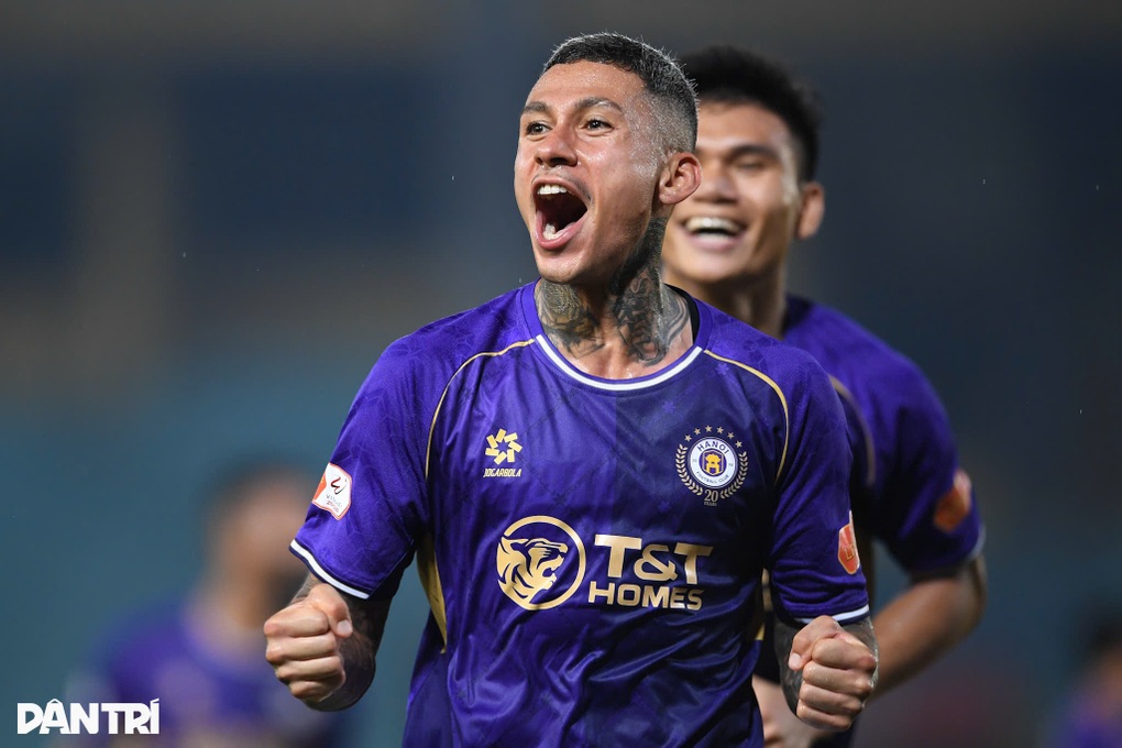 Ngoại binh toả sáng, Hà Nội FC ngược dòng đánh bại CLB Thanh Hoá - 4