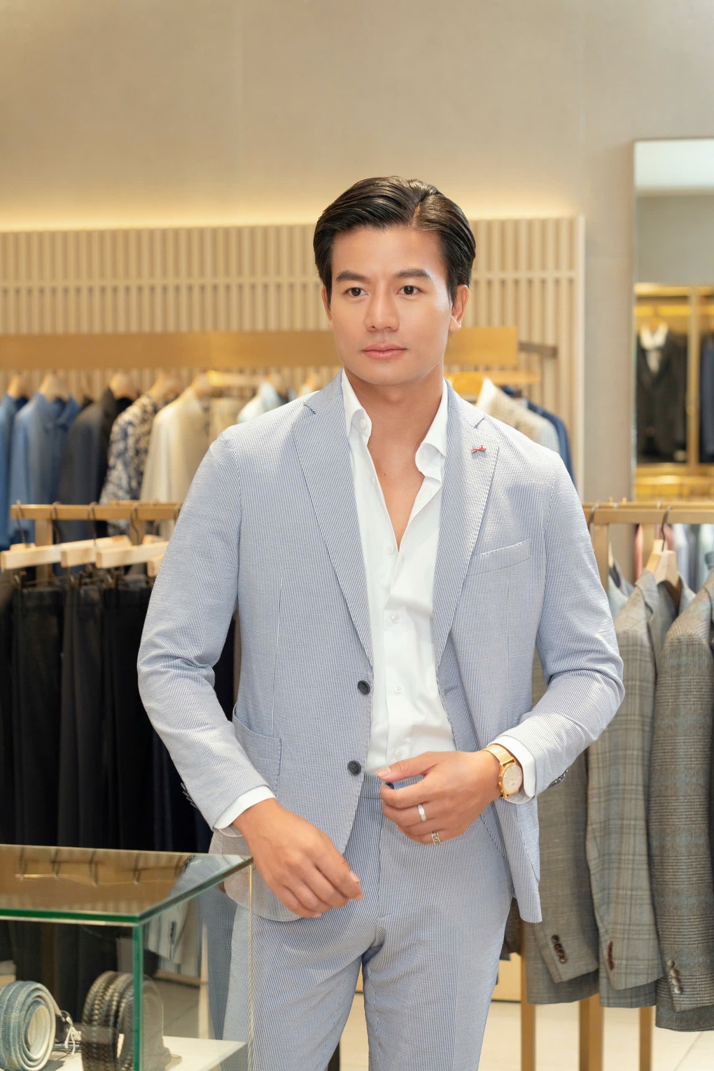 Hiếu Nguyễn phim Mưa đỏ bất ngờ vào vai cơ trưởng Tử chiến trên không - 3