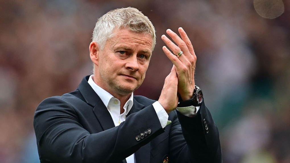 CĐV Man Utd muốn HLV vô cùng bất ngờ thay thế Ruben Amorim - 1