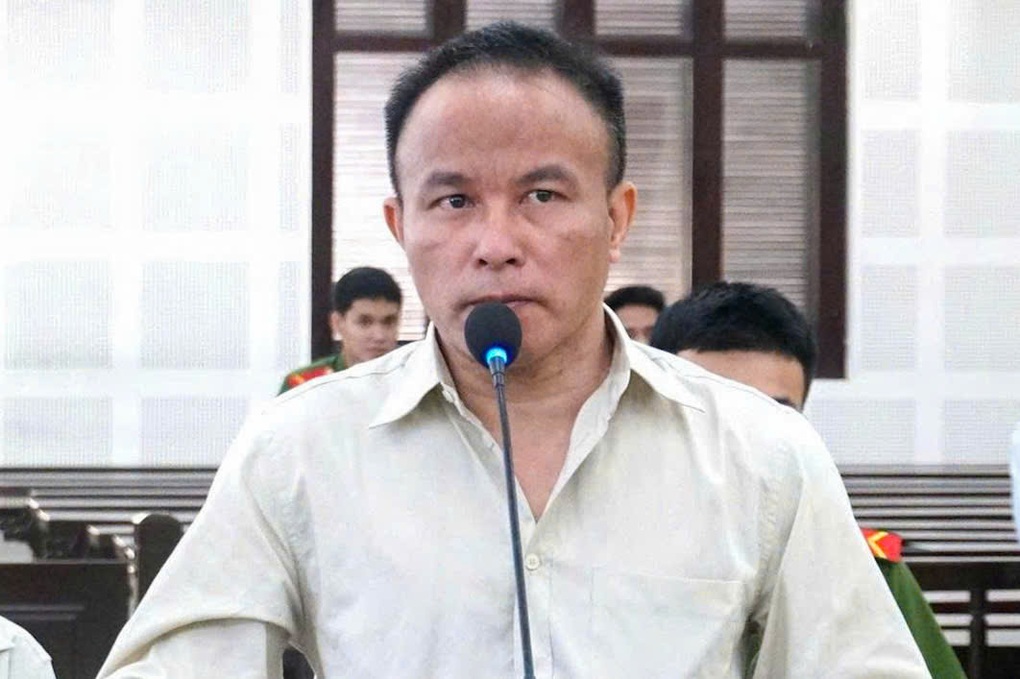 Cựu cán bộ chiếm đoạt 5 lô đất trị giá hơn 57 tỷ đồng khi được nhờ đứng tên - 1 Cựu cán bộ chiếm đoạt 5 lô đất trị giá hơn 57 tỷ đồng khi được nhờ đứng tên - 1