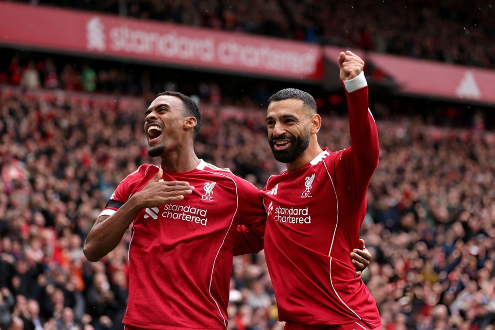 Đánh bại Everton, Liverpool nối dài mạch toàn thắng - 1