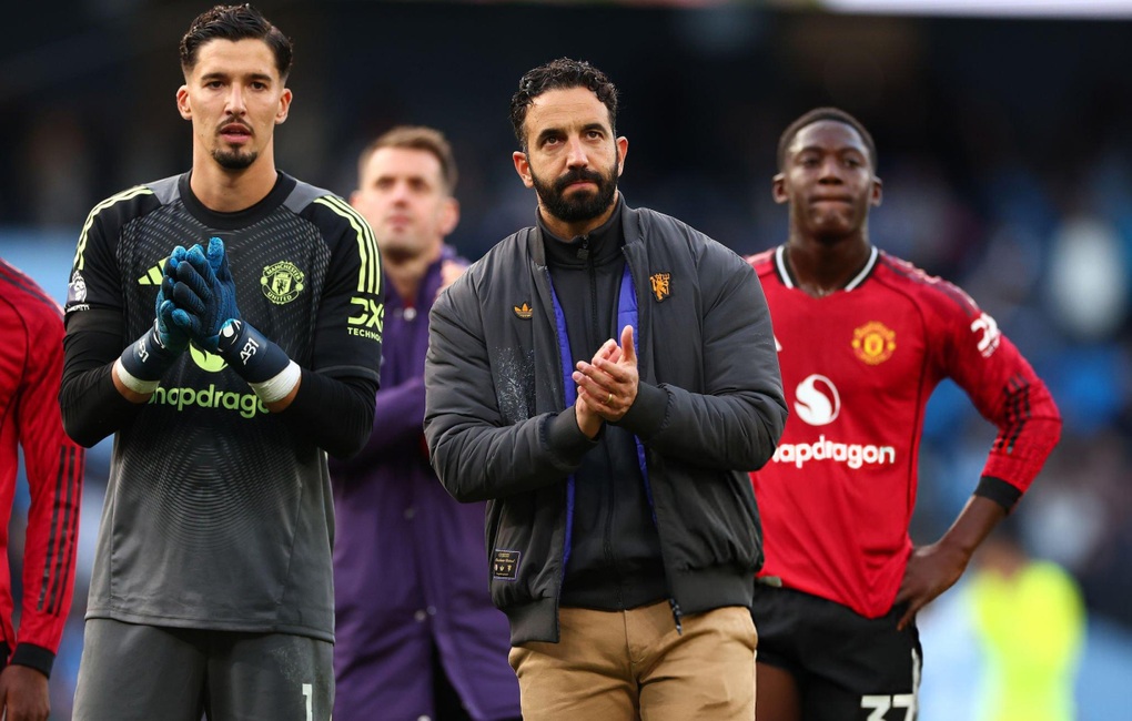 Đồng sở hữu Man Utd họp khẩn với HLV Amorim - 1