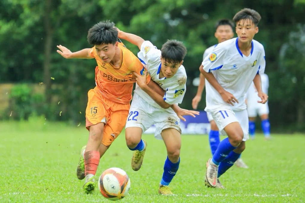 HAGL bị loại, Thể Công Viettel vào tứ kết ở giải bóng đá U17 quốc gia 2025 - 1