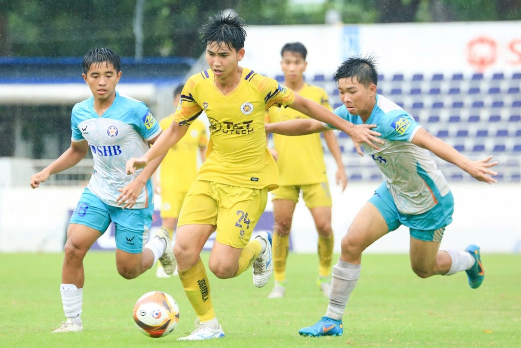 Hai đội Hà Nội và Nam Định vào chung kết giải bóng đá U17 quốc gia 2025 - 1