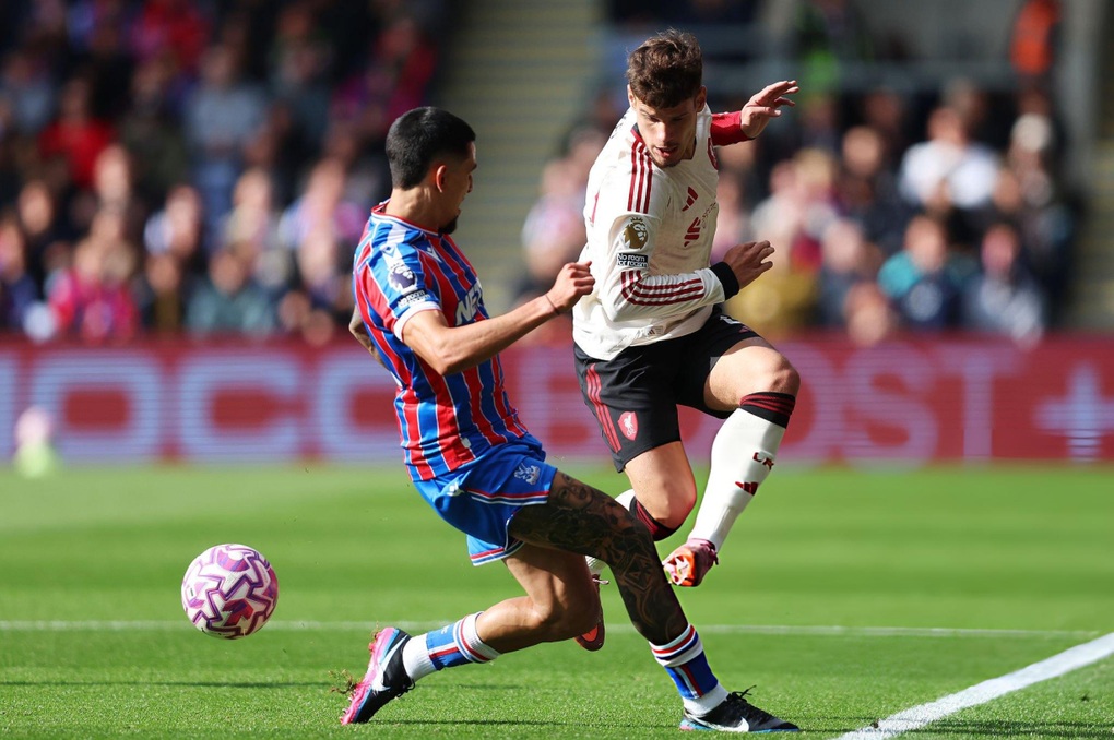 Liverpool bất ngờ gục ngã trên sân Crystal Palace - 1