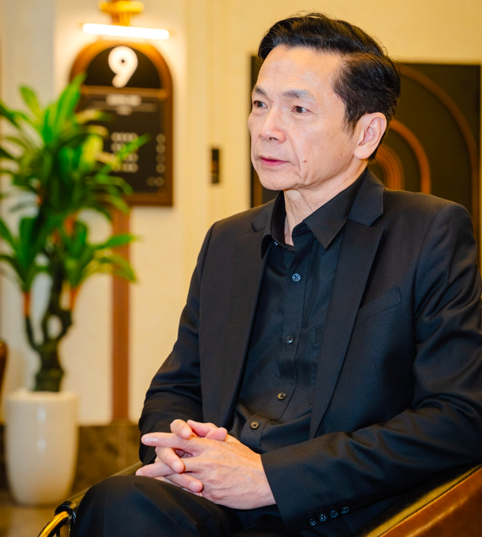 NSND Trung Anh: U70 đóng vai phản diện, tự hào về hai con giỏi giang - 4