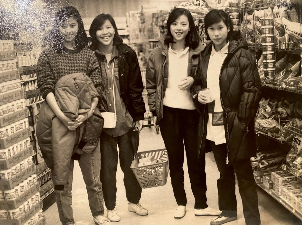 Nhan sắc thời trẻ cực phẩm của Madam Pang, nhiều CĐV ngưỡng mộ - 1
