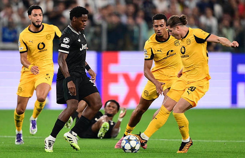 Rượt đuổi tỷ số nghẹt thở, Juventus hòa Dortmund trong trận cầu 8 bàn thắng - 1