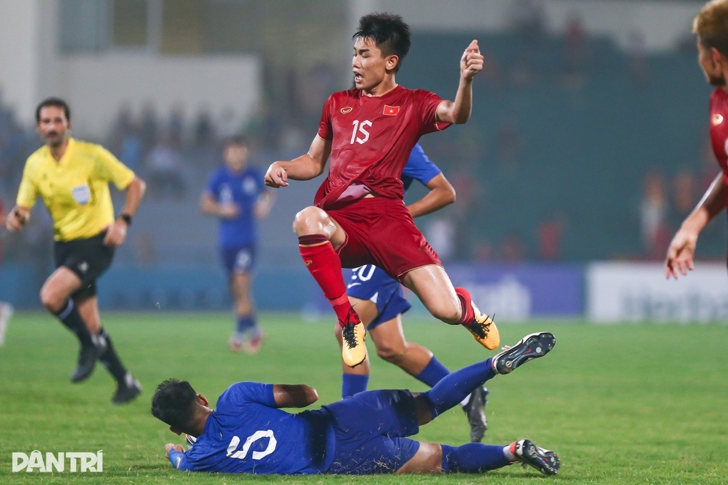 Siêu máy tính dự đoán kết quả trận U23 Việt Nam gặp U23 Singapore - 1