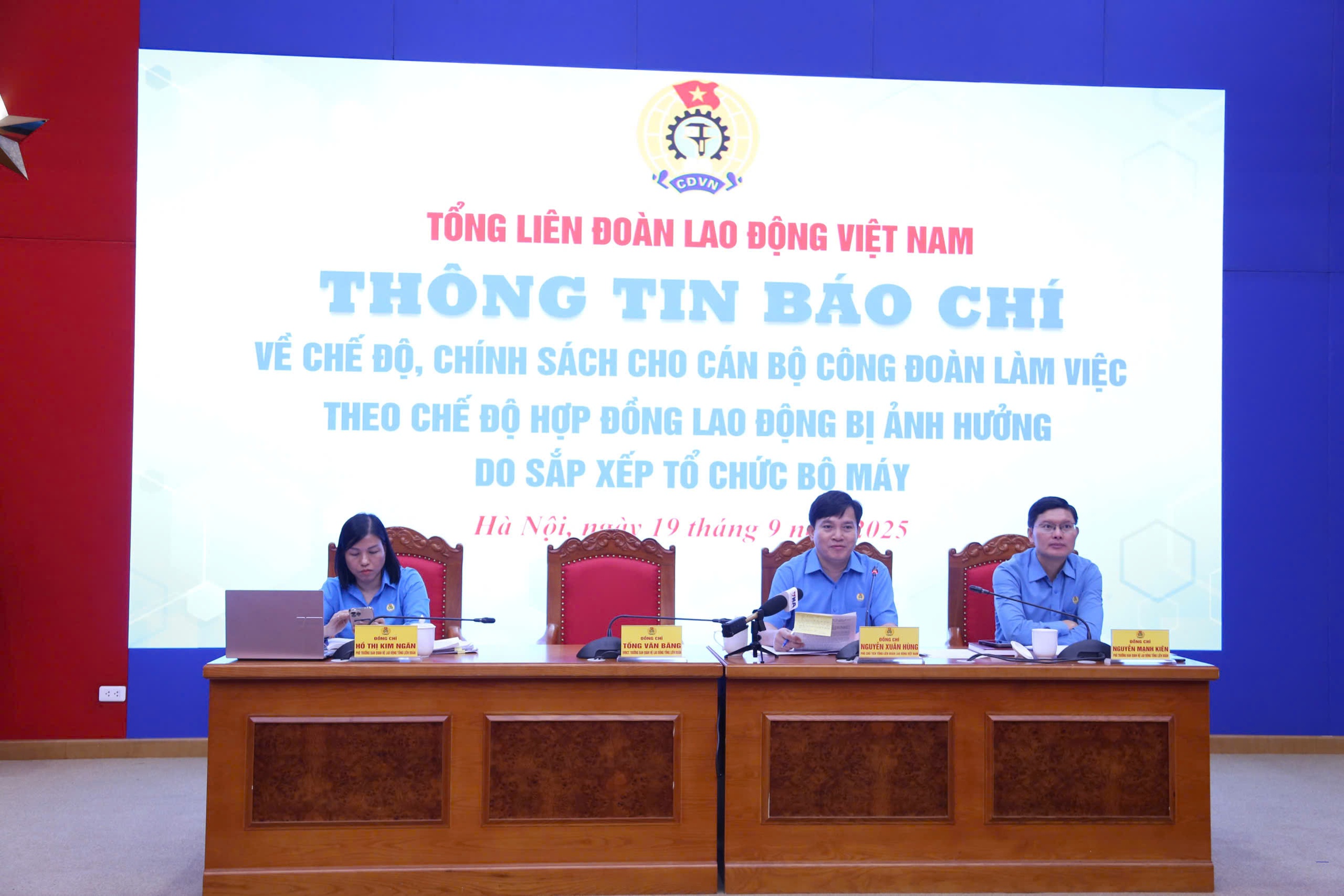 NÓNG: Trước 1-11 sẽ chi trả xong chính sách cho 425 cán bộ công đoàn chuyên trách nghỉ việc - Ảnh 1.