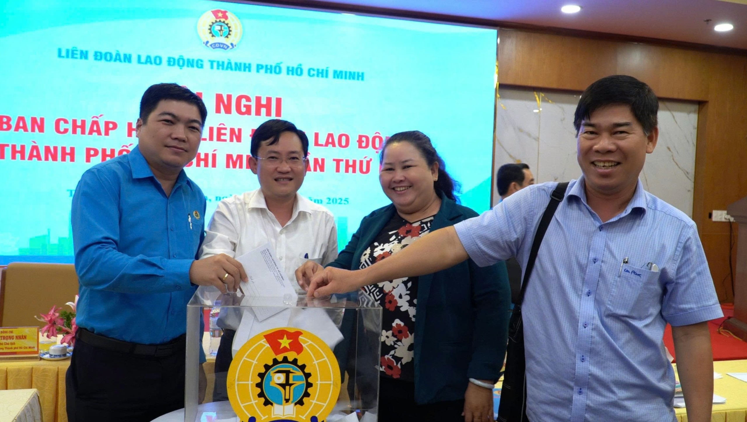 LĐLĐ TP HCM vận động cán bộ Công đoàn, đoàn viên - lao động tiếp tục chung tay ủng hộ nhân dân Cuba - Ảnh 3.