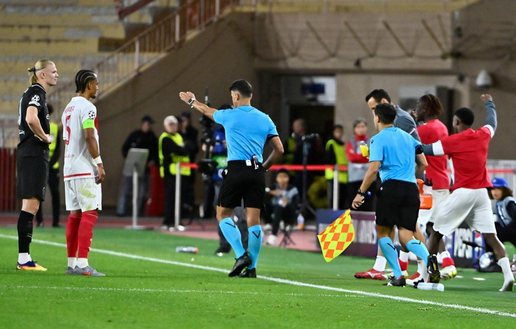 Haaland tỏa sáng rực rỡ, Man City bị Monaco cầm hòa đầy tranh cãi - 2